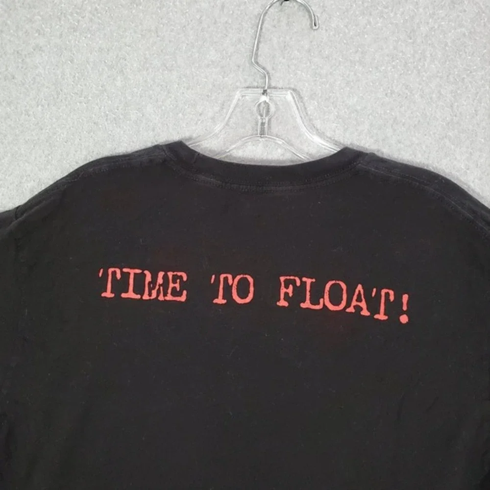 It Chapter Two Men Shirt Large Black Time‎ To Float! Graphic Print Tee Pullover